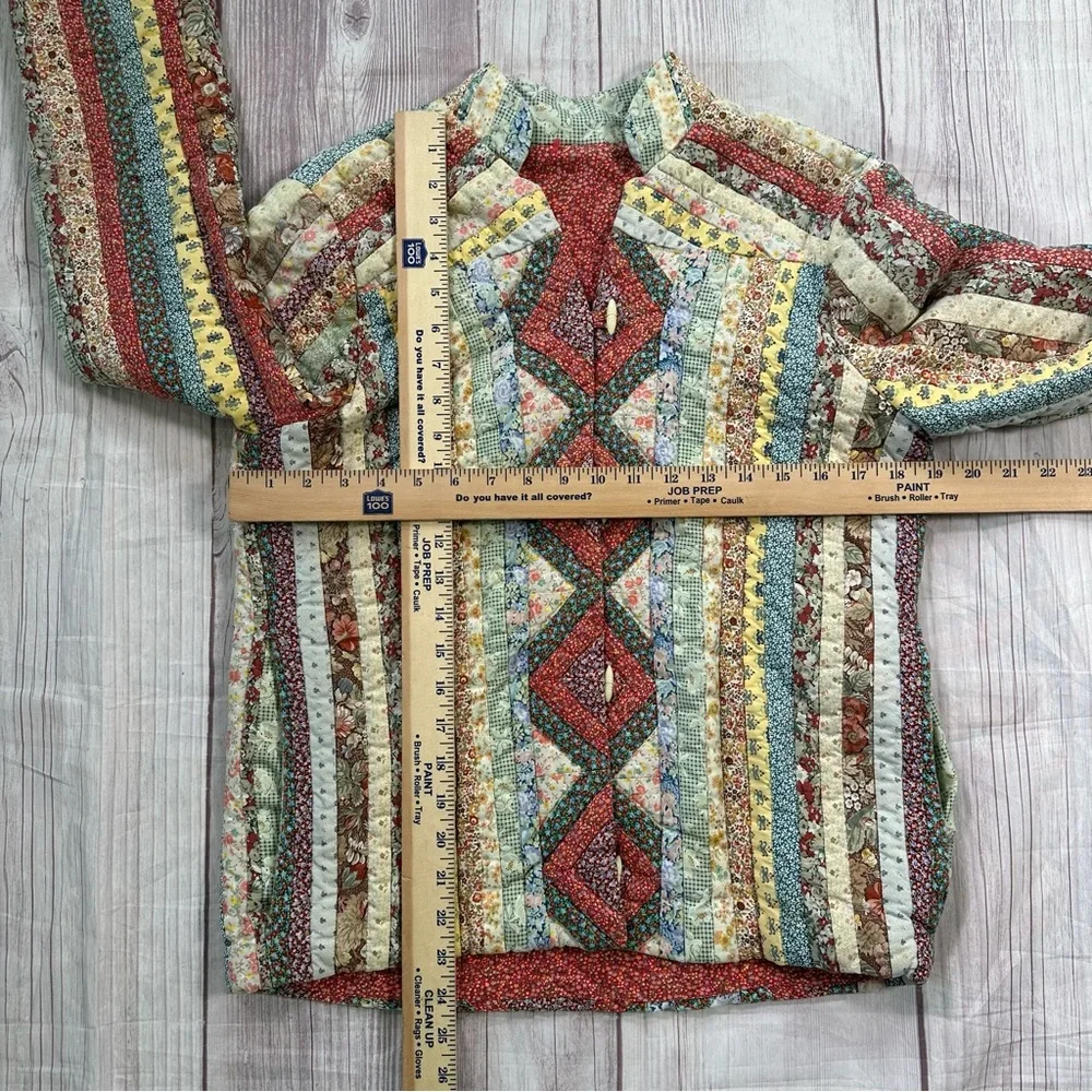 Women’s Hand Made Quilted Button Down Floral Print Jacket - Picture 3 of 7